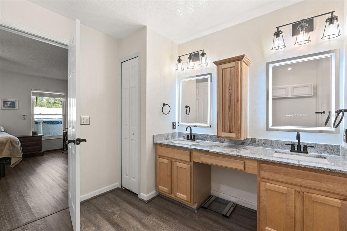 2232 home, photo 13
